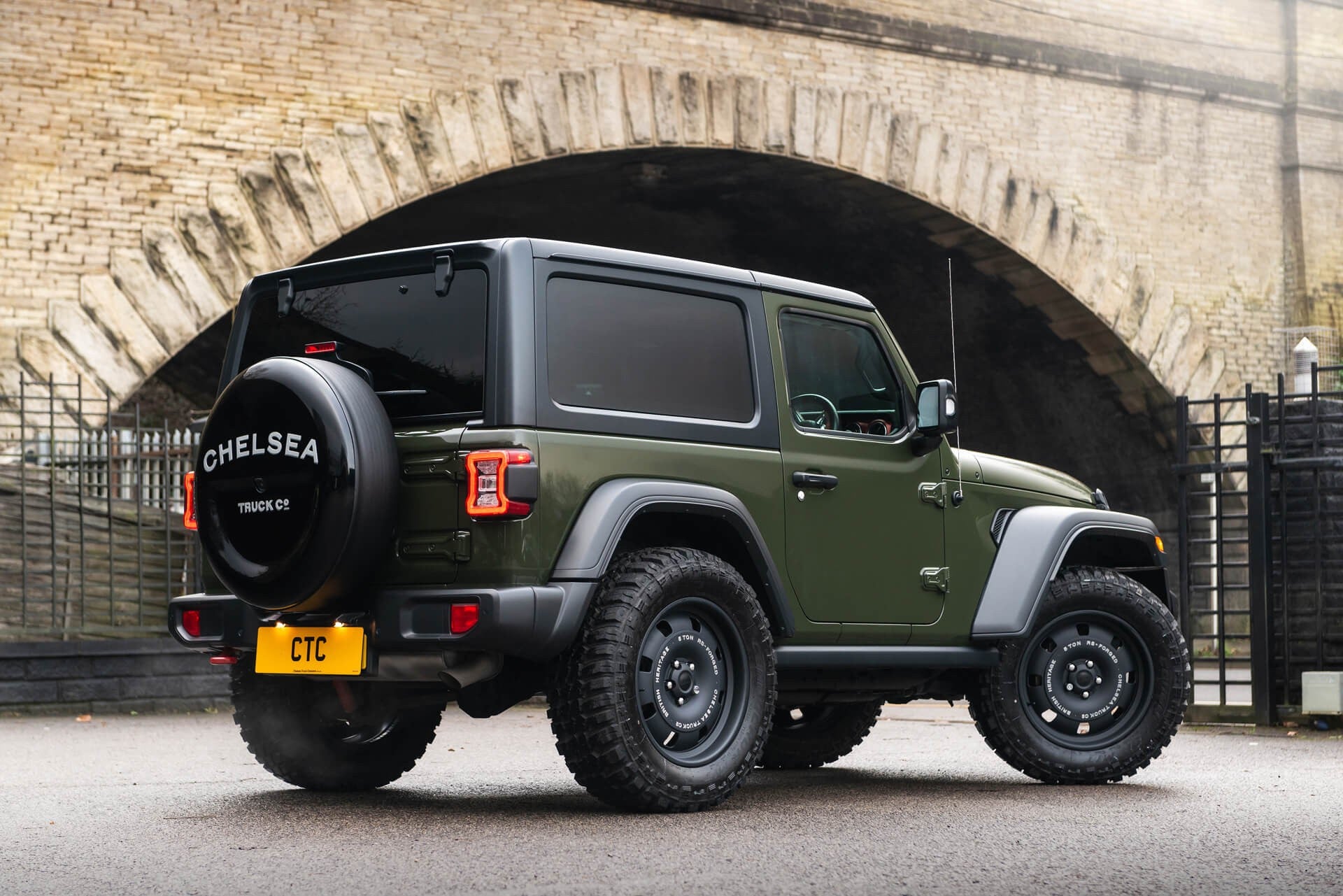 Jeep Wrangler Overland 2.0GME Rubicon Gallery Image