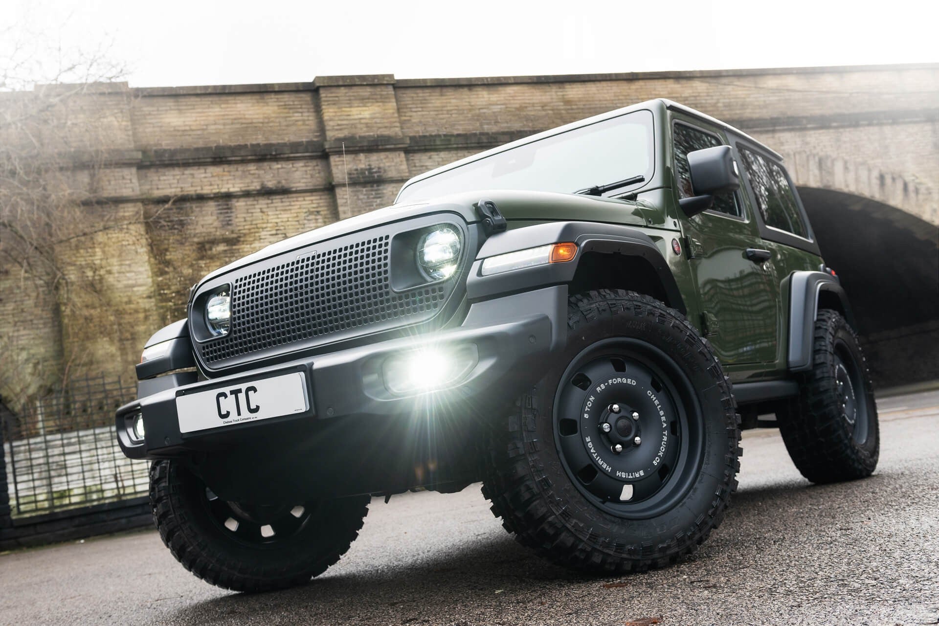 Jeep Wrangler Overland 2.0GME Rubicon Gallery Image