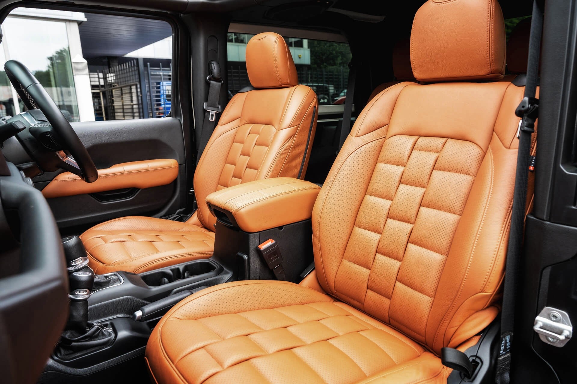 Jeep Wrangler Overland 2.0GME Rubicon Gallery Image