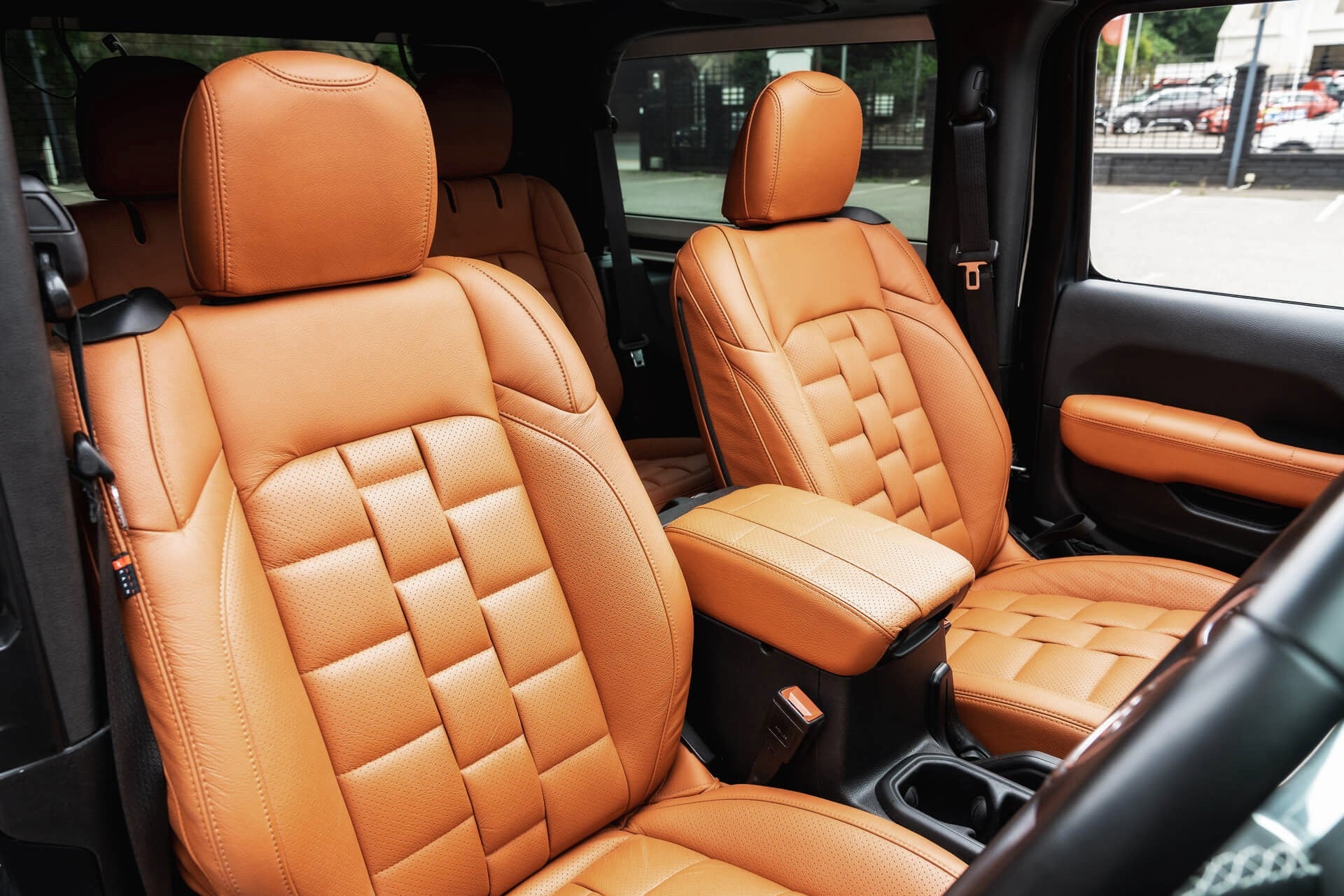 Jeep Wrangler Overland 2.0GME Rubicon Gallery Image