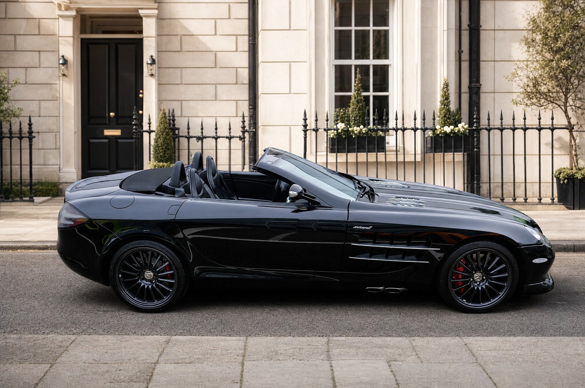 Mercedes-Benz SLR McLaren Gallery Image