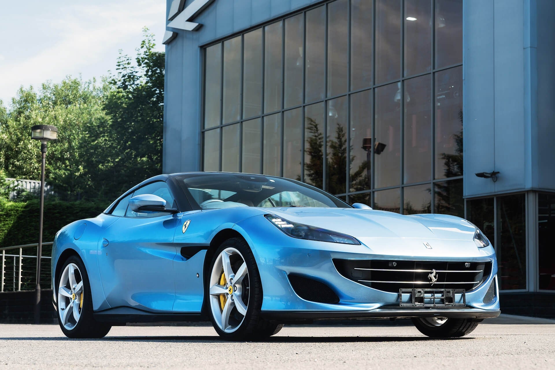 Ferrari Portofino 3.8T V8 F1 Gallery Image