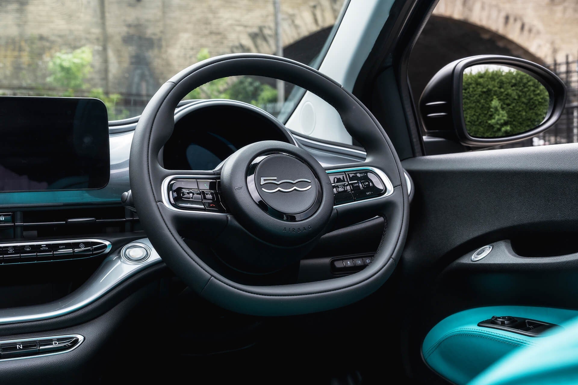 Fiat 500e 42kWh RED Designio by KAHN®
