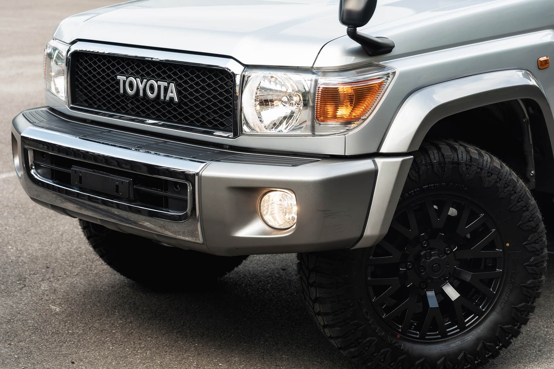 Toyota Land Cruiser