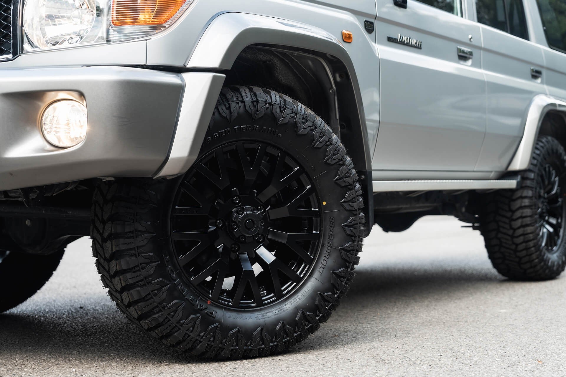 Toyota Land Cruiser