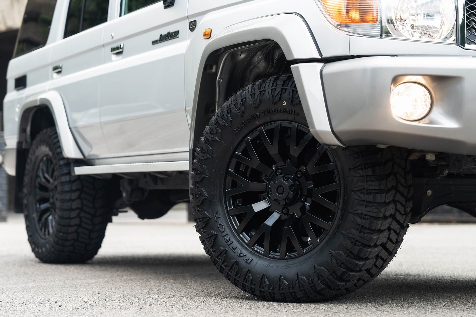 Toyota Land Cruiser
