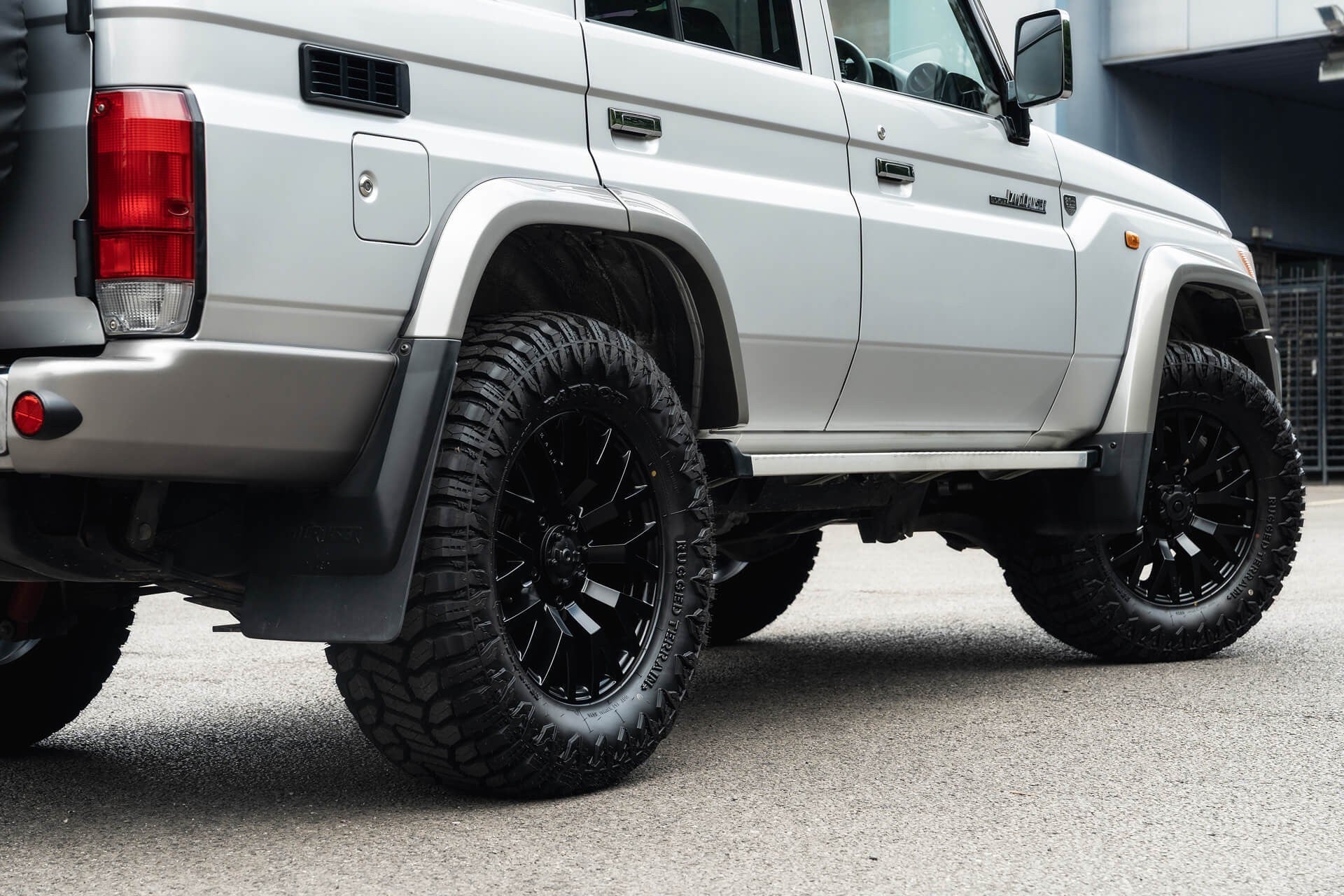 Toyota Land Cruiser