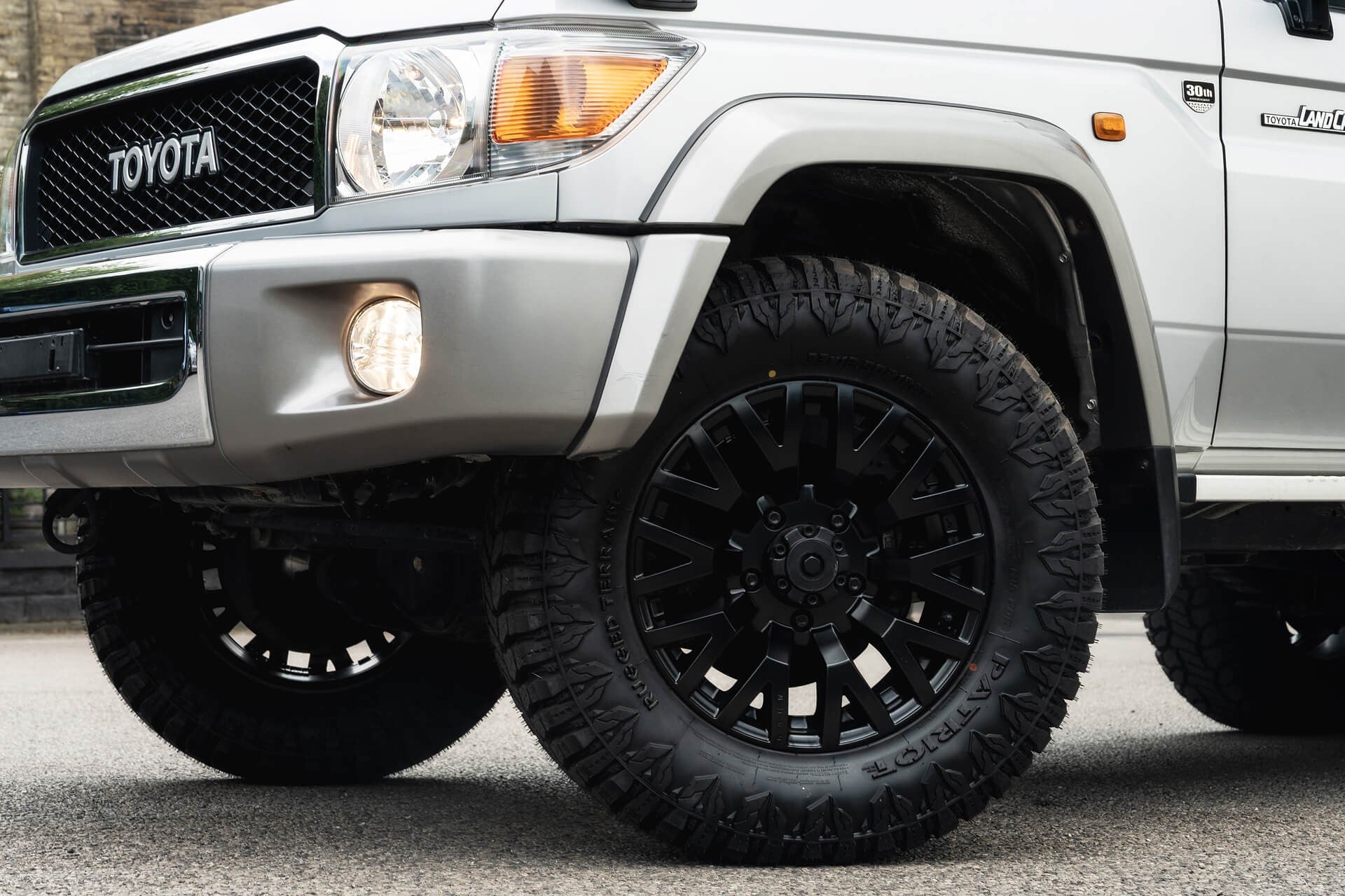 Toyota Land Cruiser