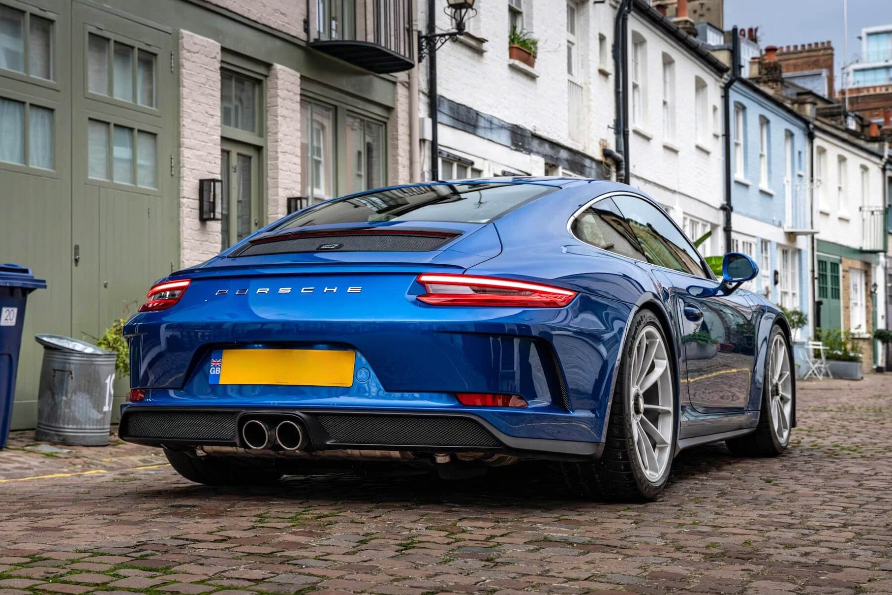 Porsche 911 (991.2) GT3 Touring