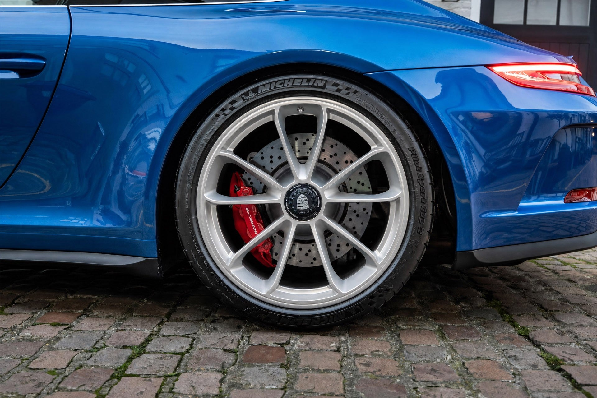 Porsche 911 (991.2) GT3 Touring