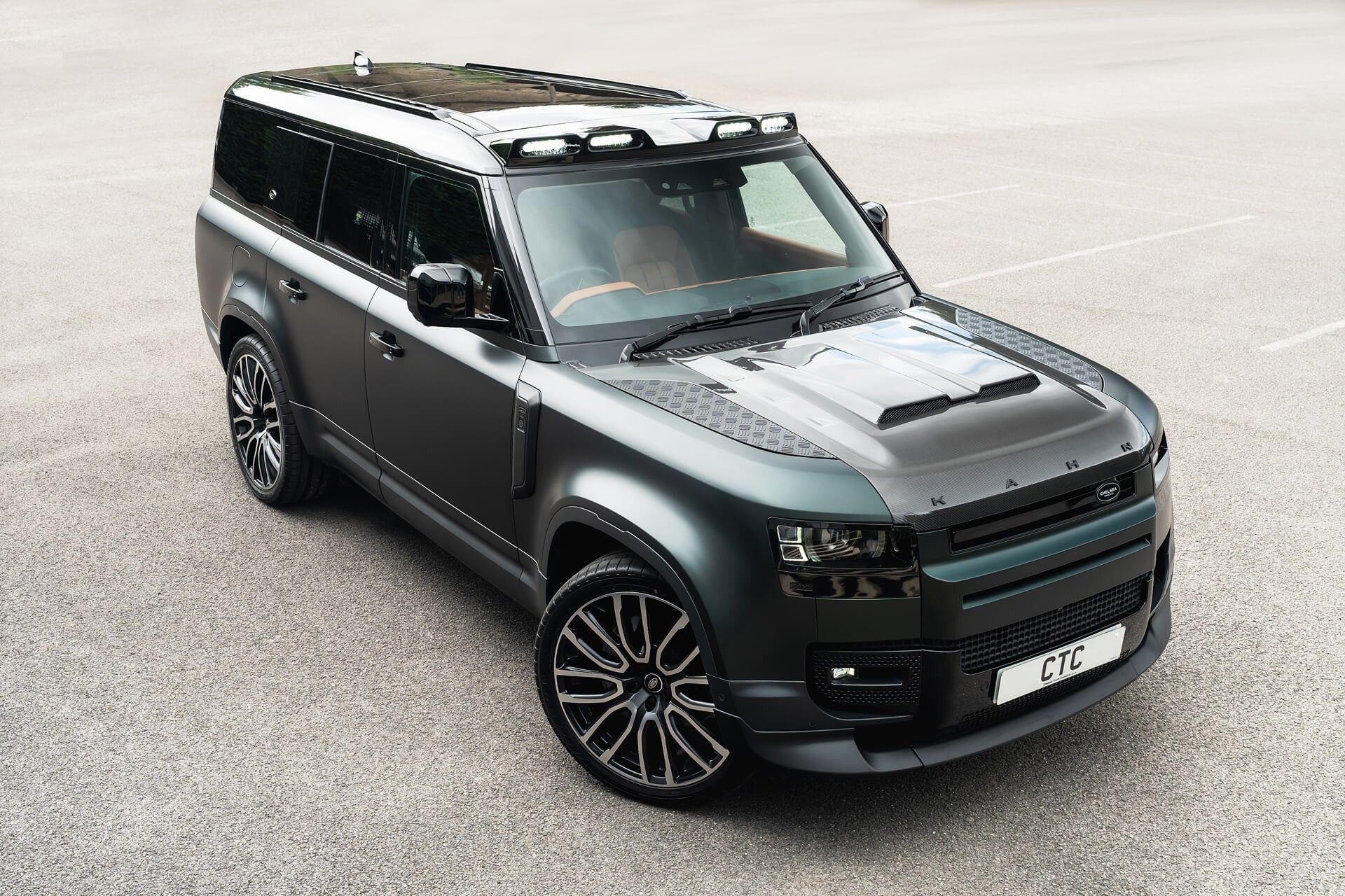 Land Rover Defender 130 P300 HSE (8 Seater)