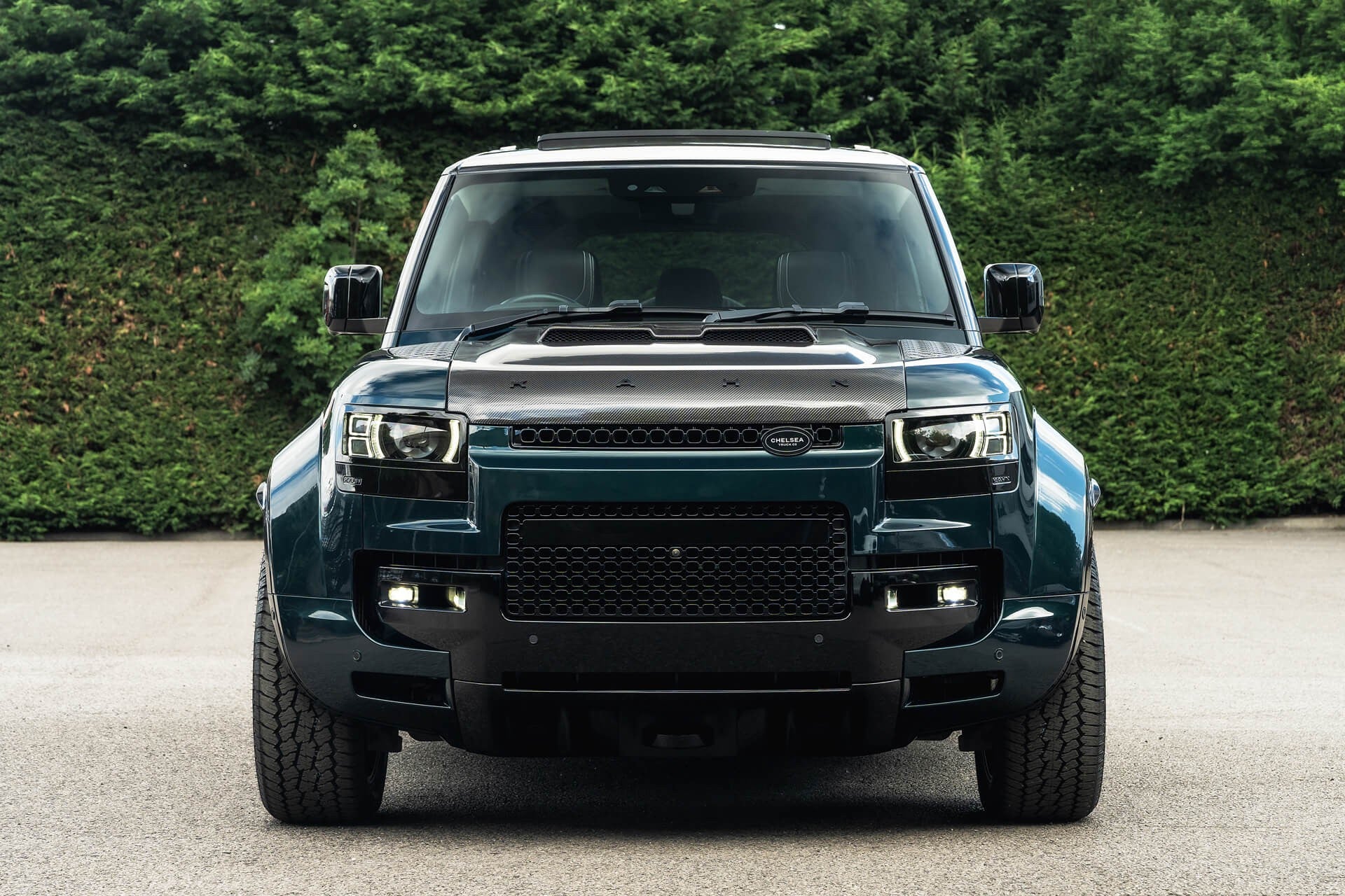 Land Rover Defender 110 P400