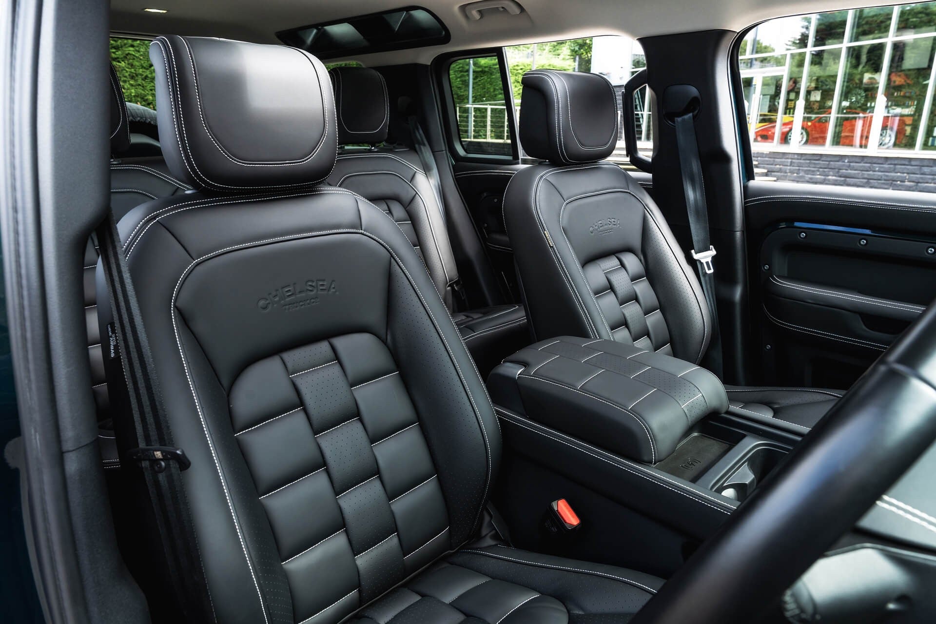 Land Rover Defender 110 P400