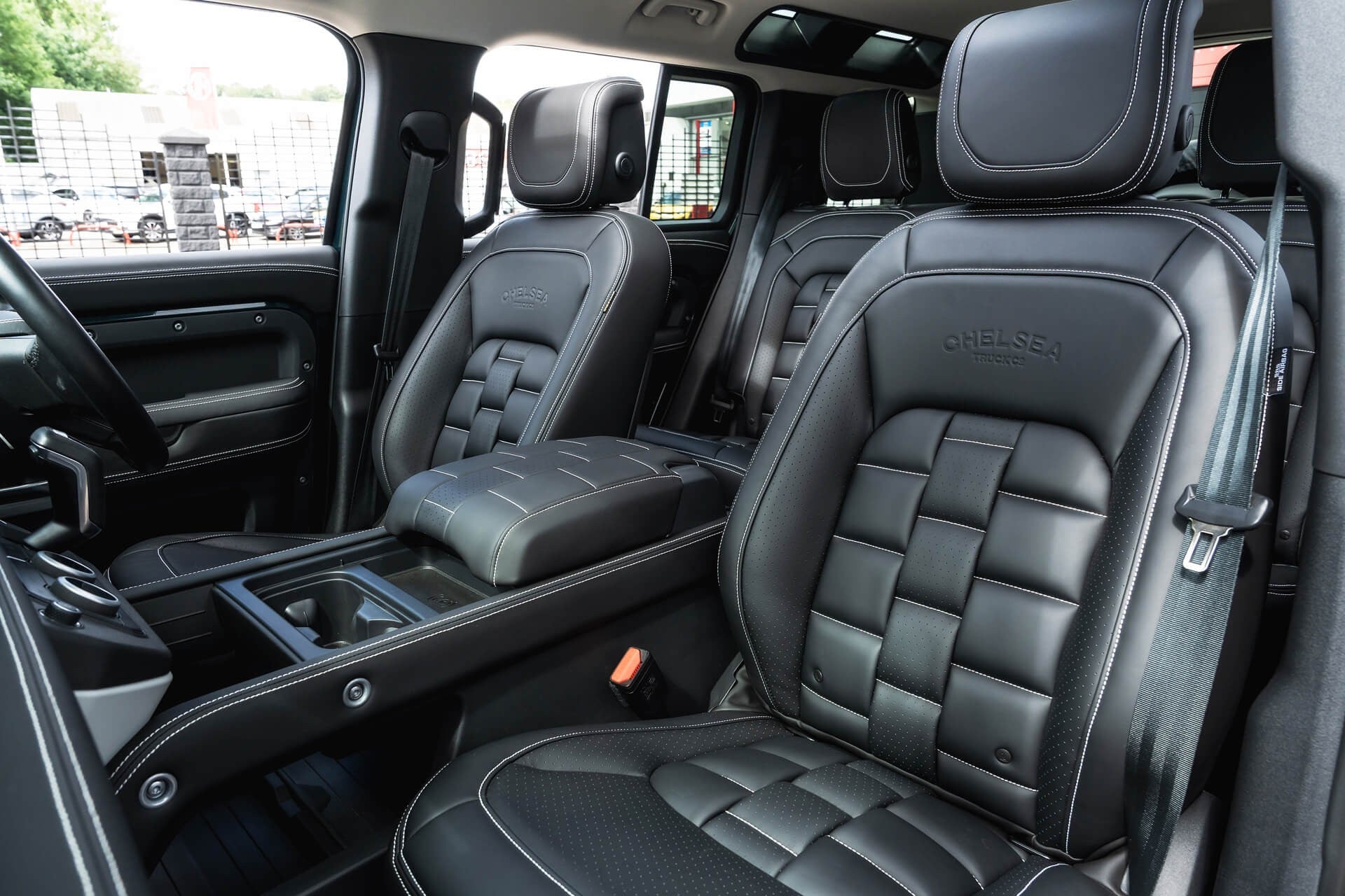 Land Rover Defender 110 P400