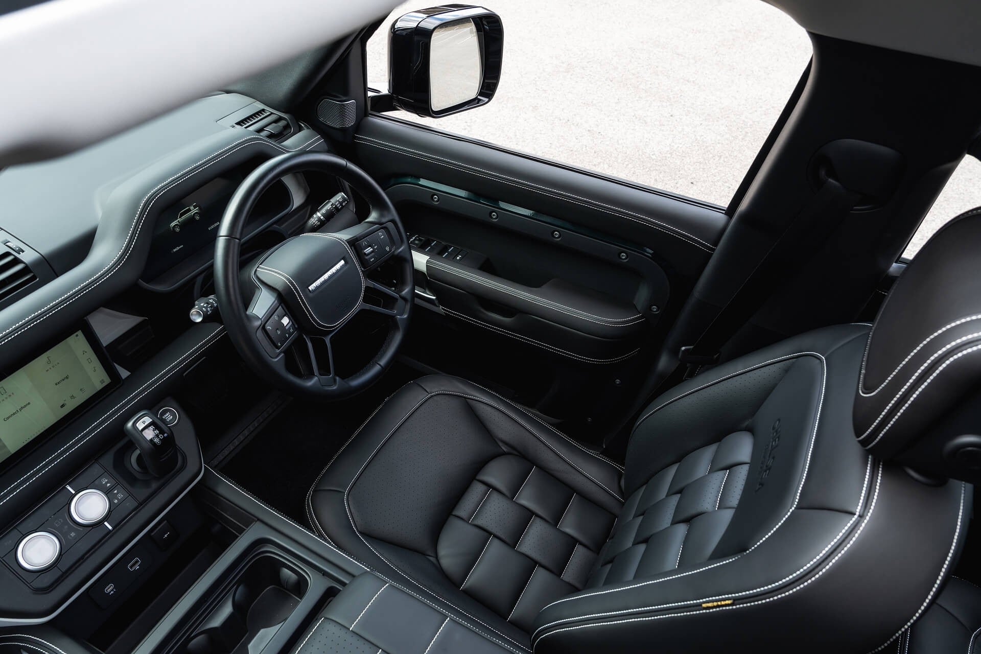 Land Rover Defender 110 P400