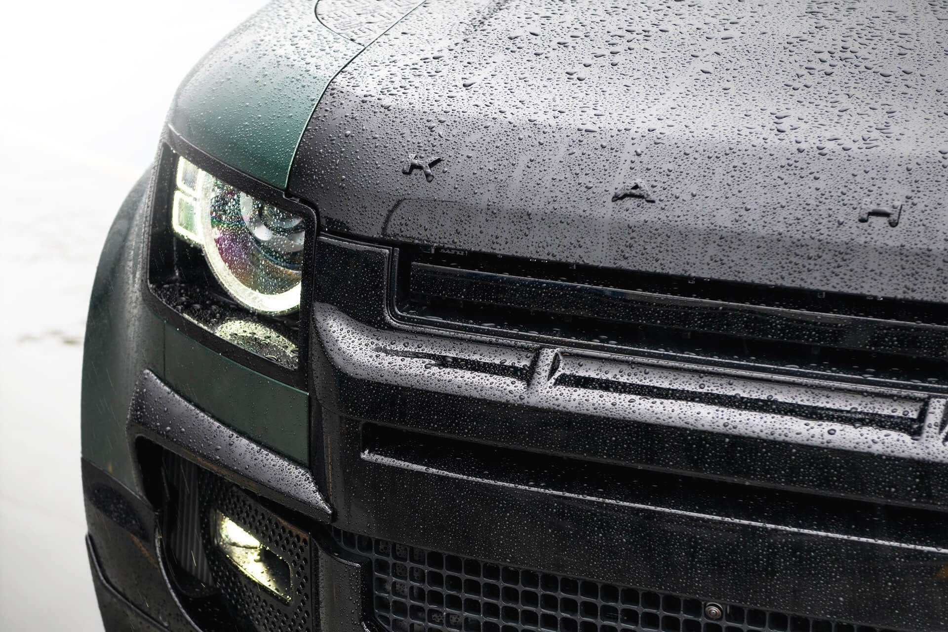 Land Rover Defender 110 P425 V8 X