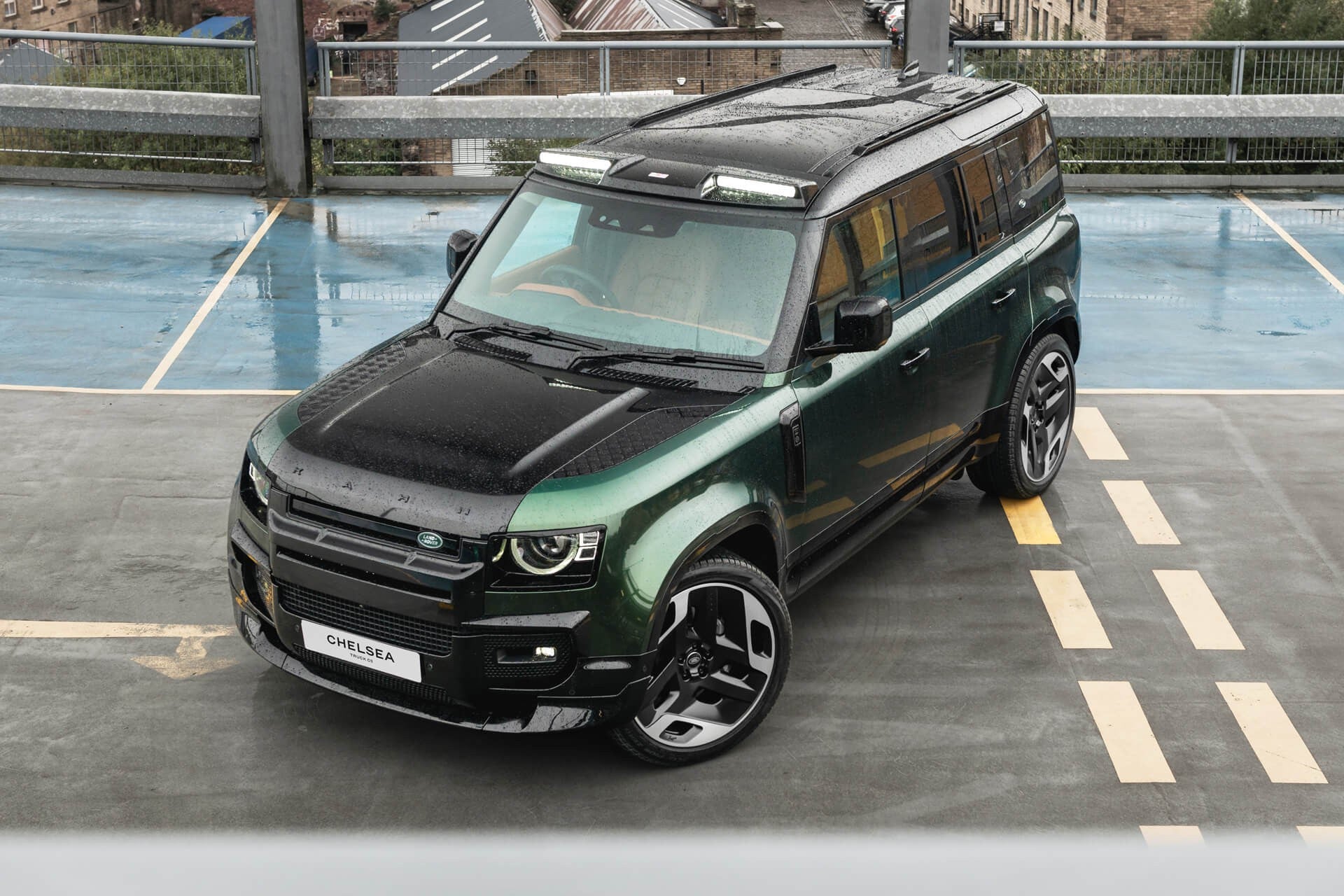 Land Rover Defender 110 P425 V8 X