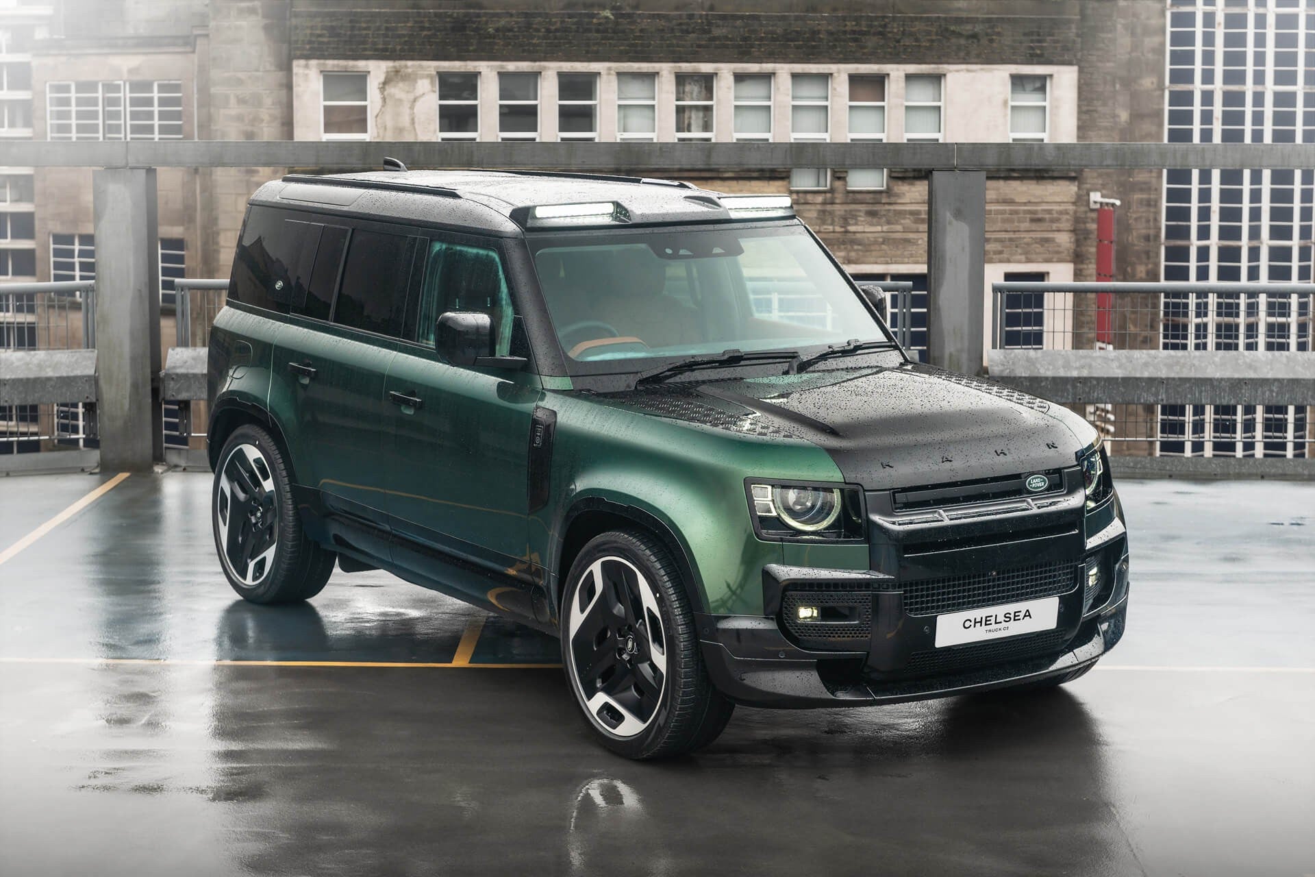 Land Rover Defender 110 P425 V8 X