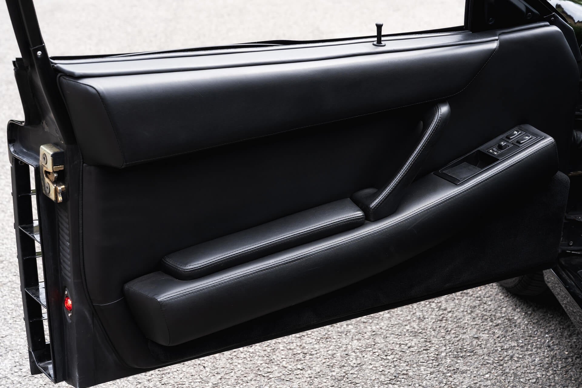 Ferrari 512M (Left Hand Drive) Gallery Image