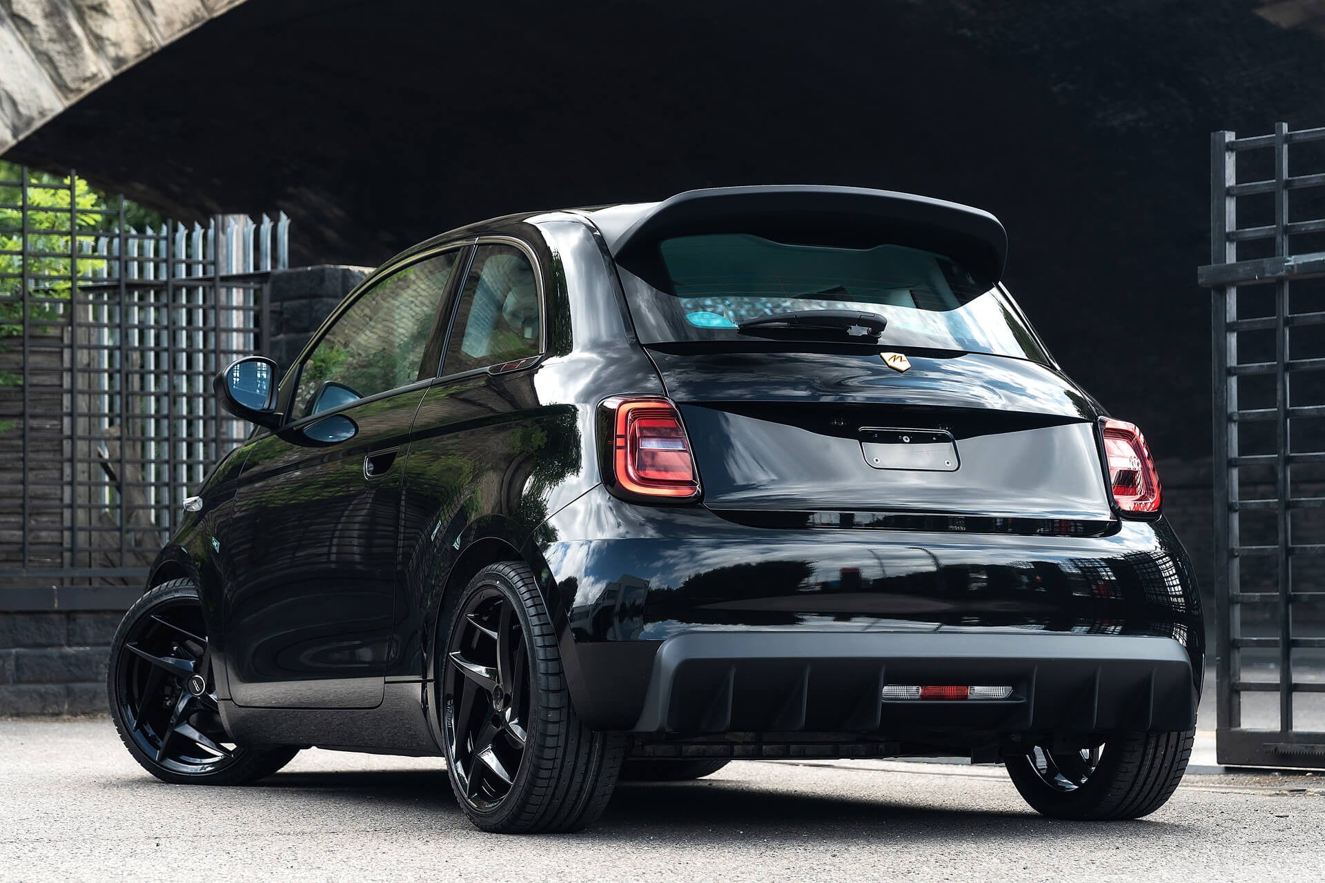 Fiat 500e 42kWh RED Designio by KAHN®