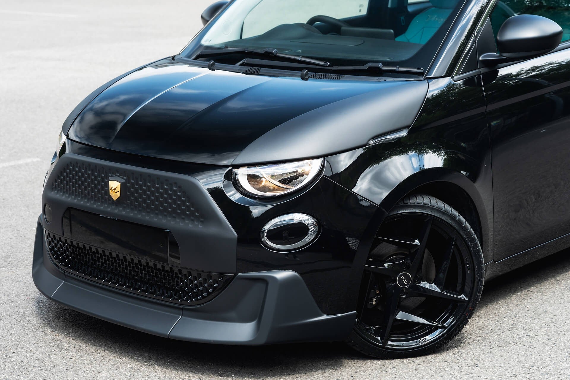 Fiat 500e 42kWh RED Designio by KAHN®