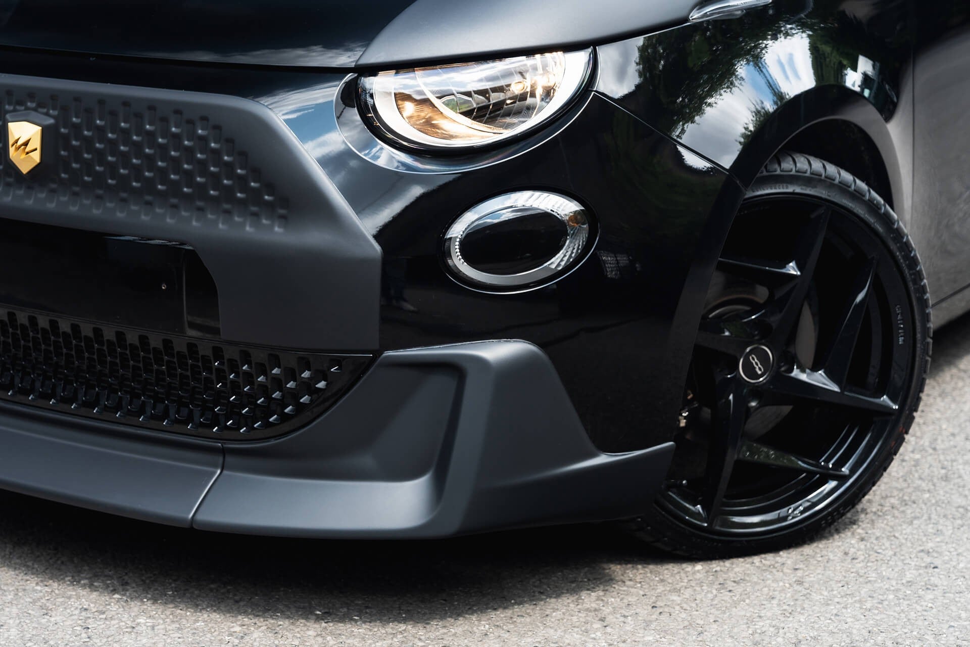 Fiat 500e 42kWh RED Designio by KAHN®