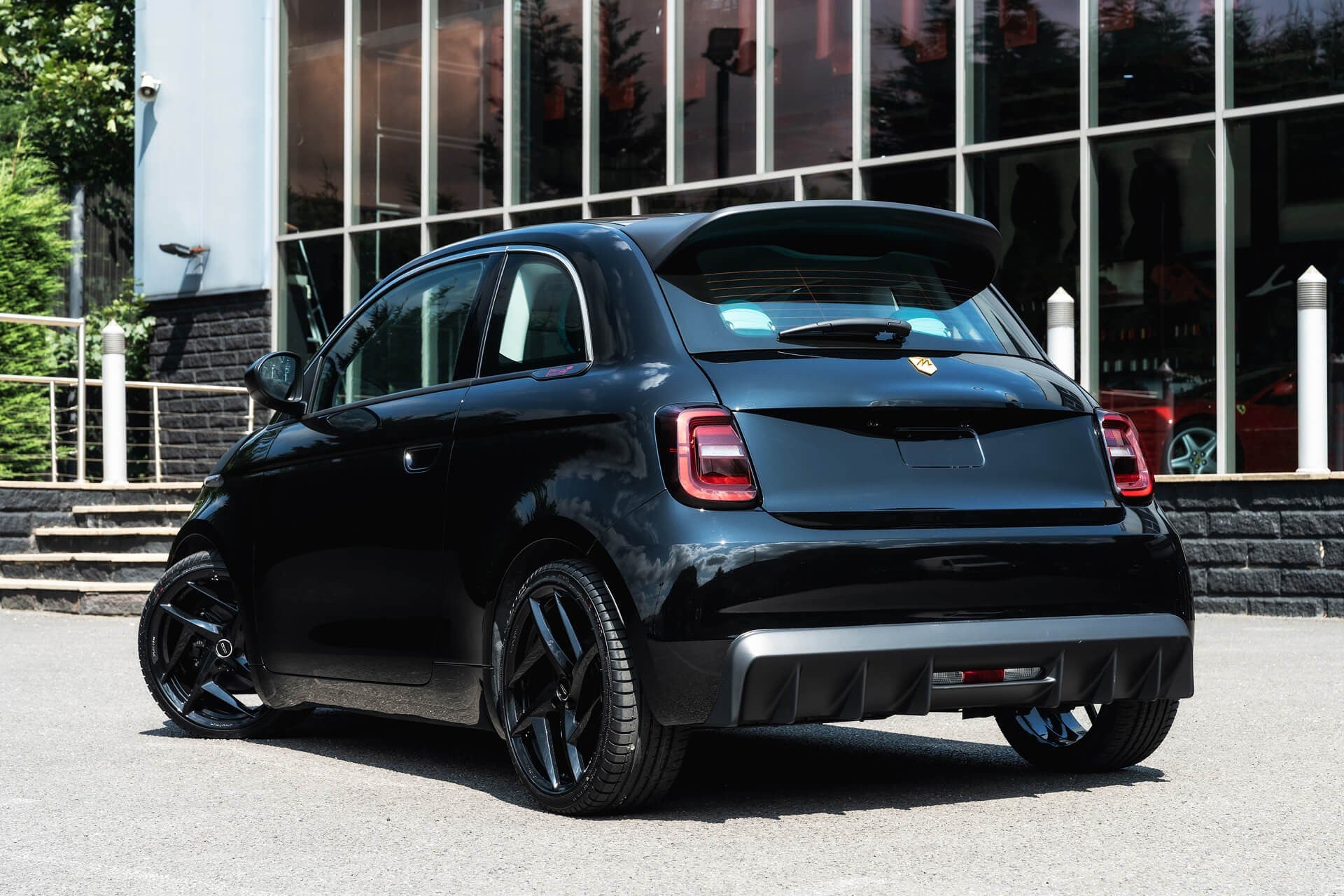 Fiat 500e 42kWh RED Designio by KAHN®