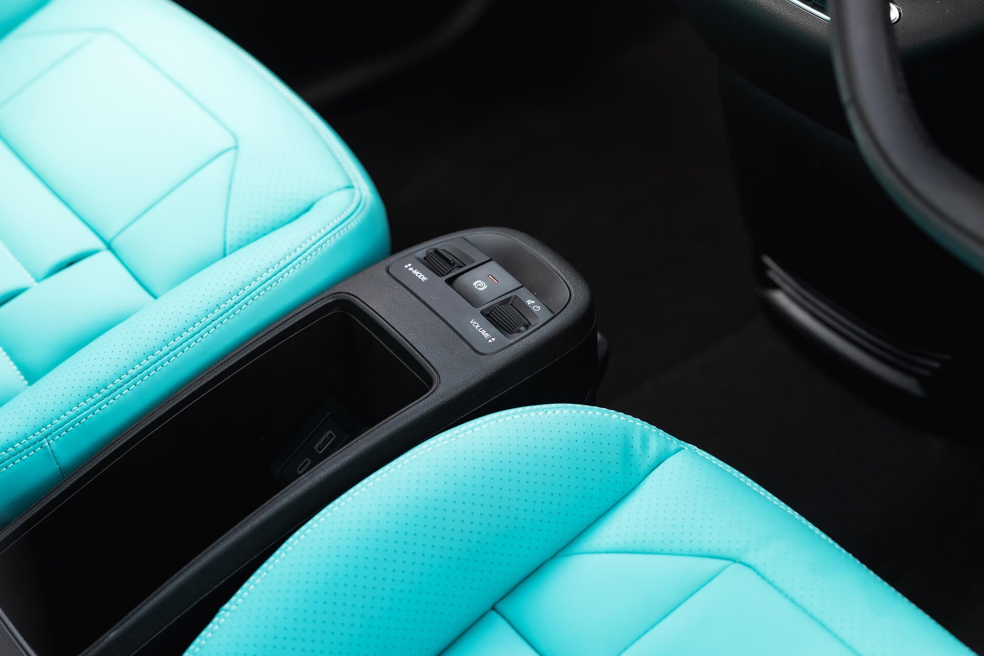 Fiat 500e 42kWh RED Designio by KAHN®