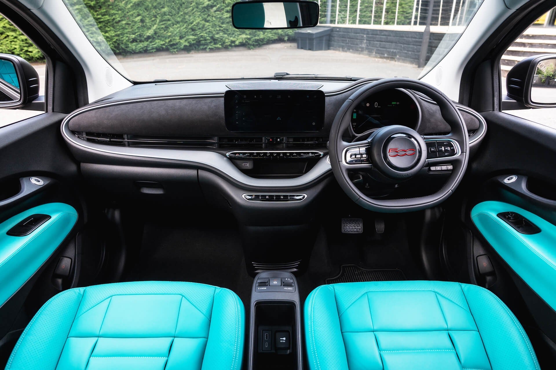 Fiat 500e 42kWh RED Designio by KAHN®