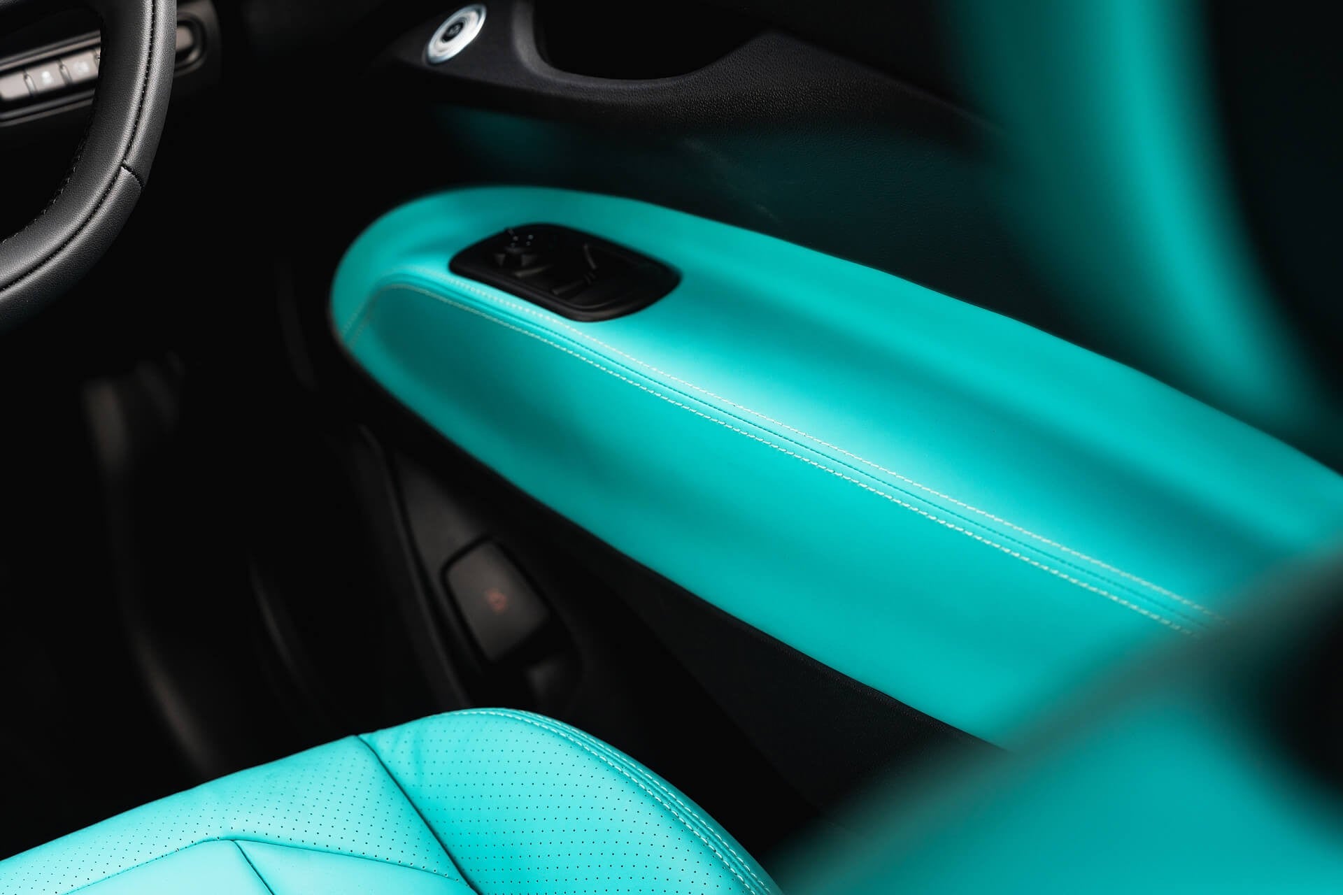 Fiat 500e 42kWh RED Designio by KAHN®