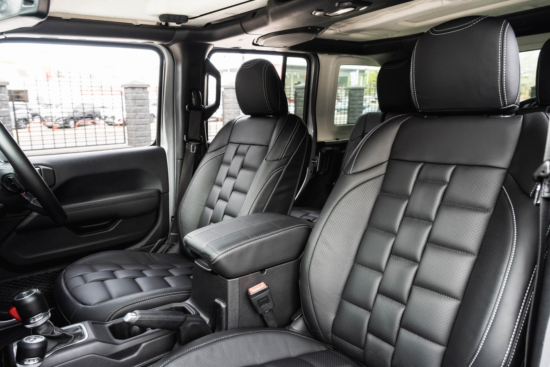 Jeep Wrangler 2.0 GME Sahara Unlimited - Open Sky Roof