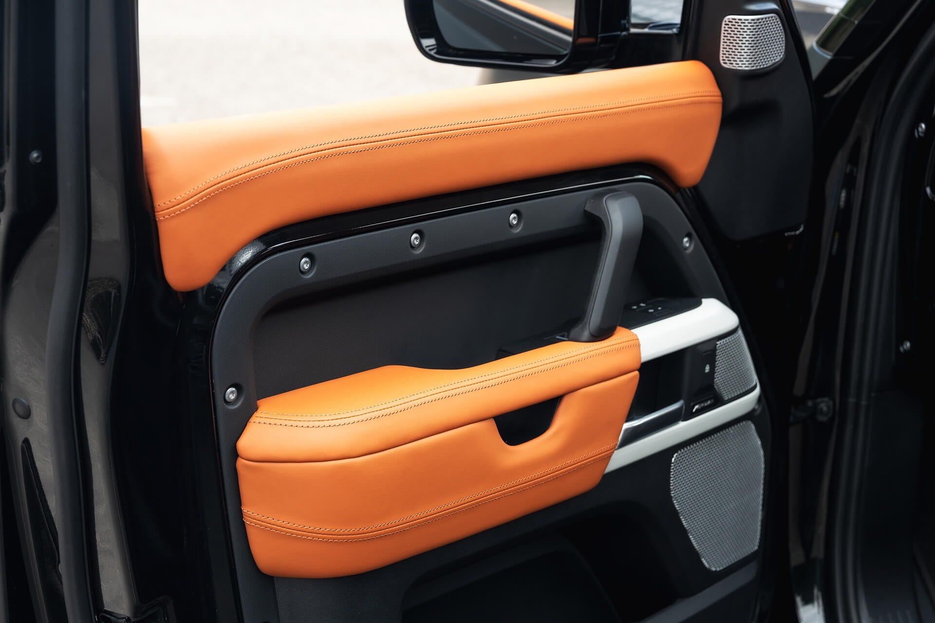 Land Rover Defender 110 P400 7 Seater