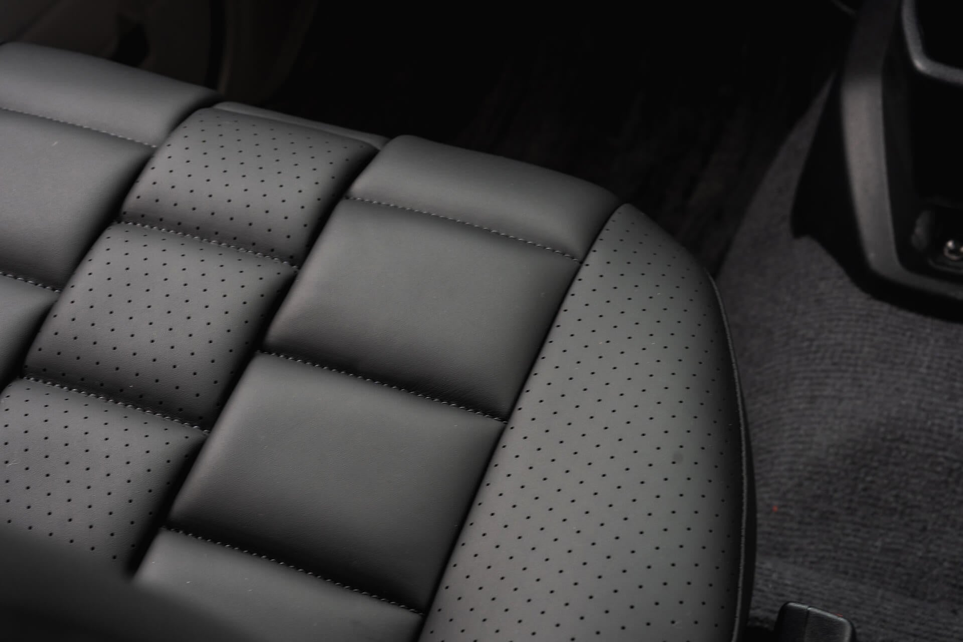 Toyota Land Cruiser 70 Series Gallery Image