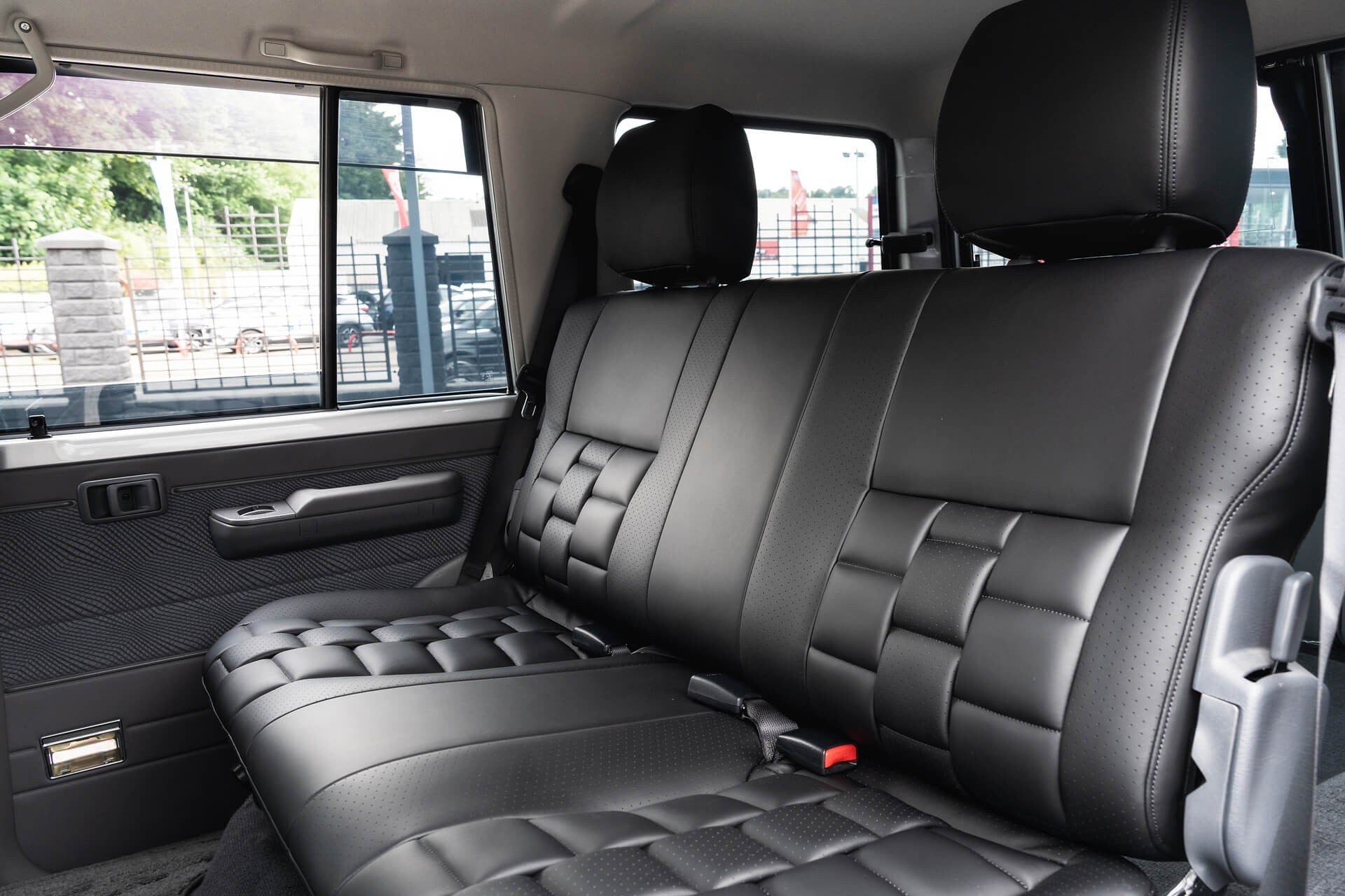 Toyota Land Cruiser 70 Series Gallery Image