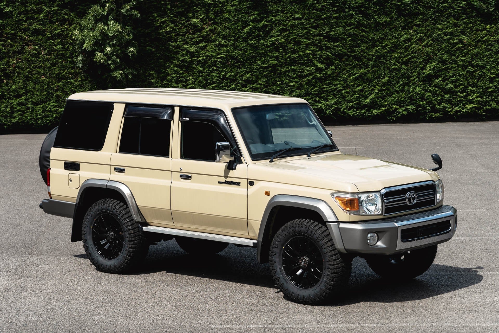 Toyota Land Cruiser 70 Series