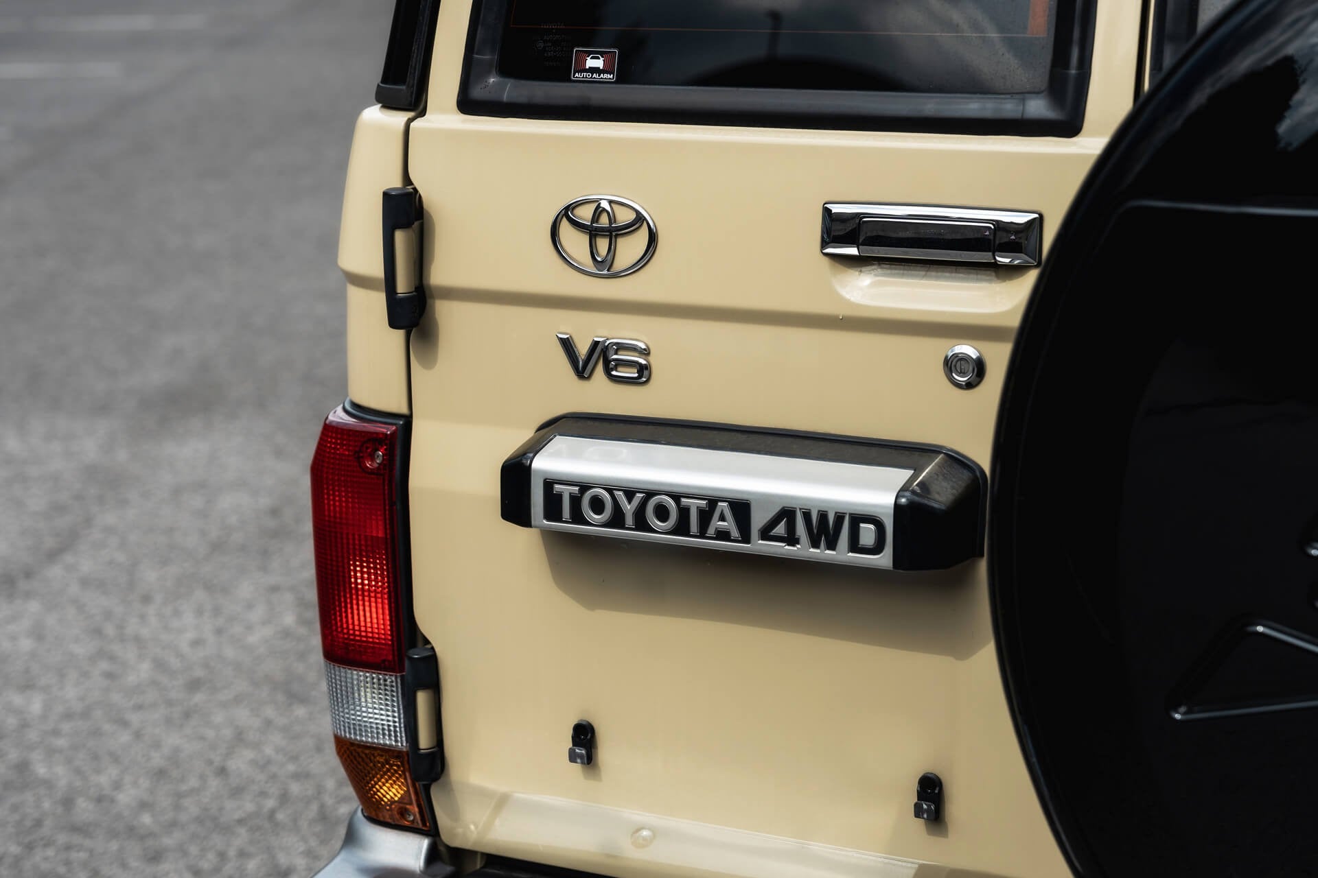 Toyota Land Cruiser 70 Series