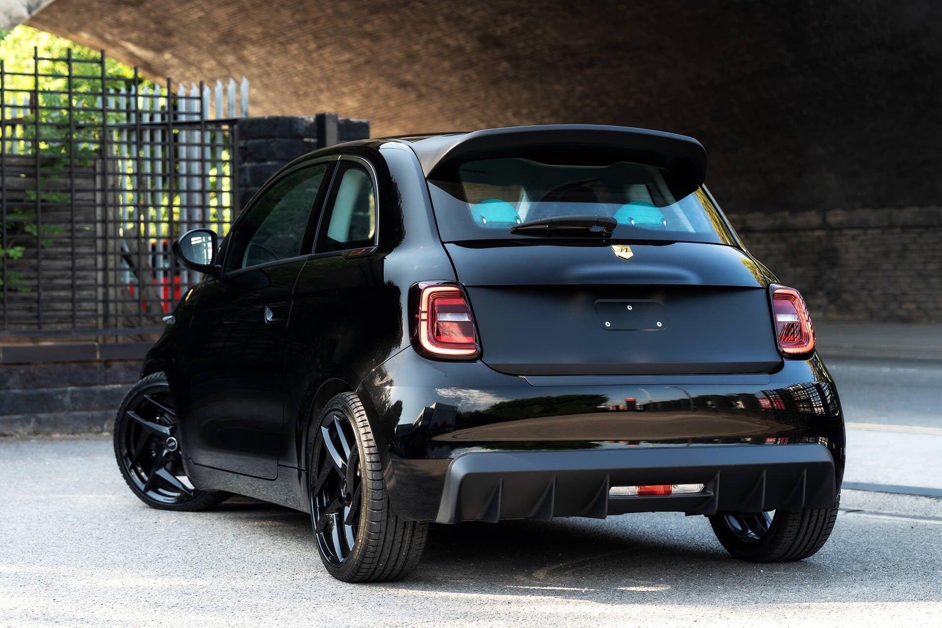 Fiat 500e 42kWh RED Designio by KAHN®