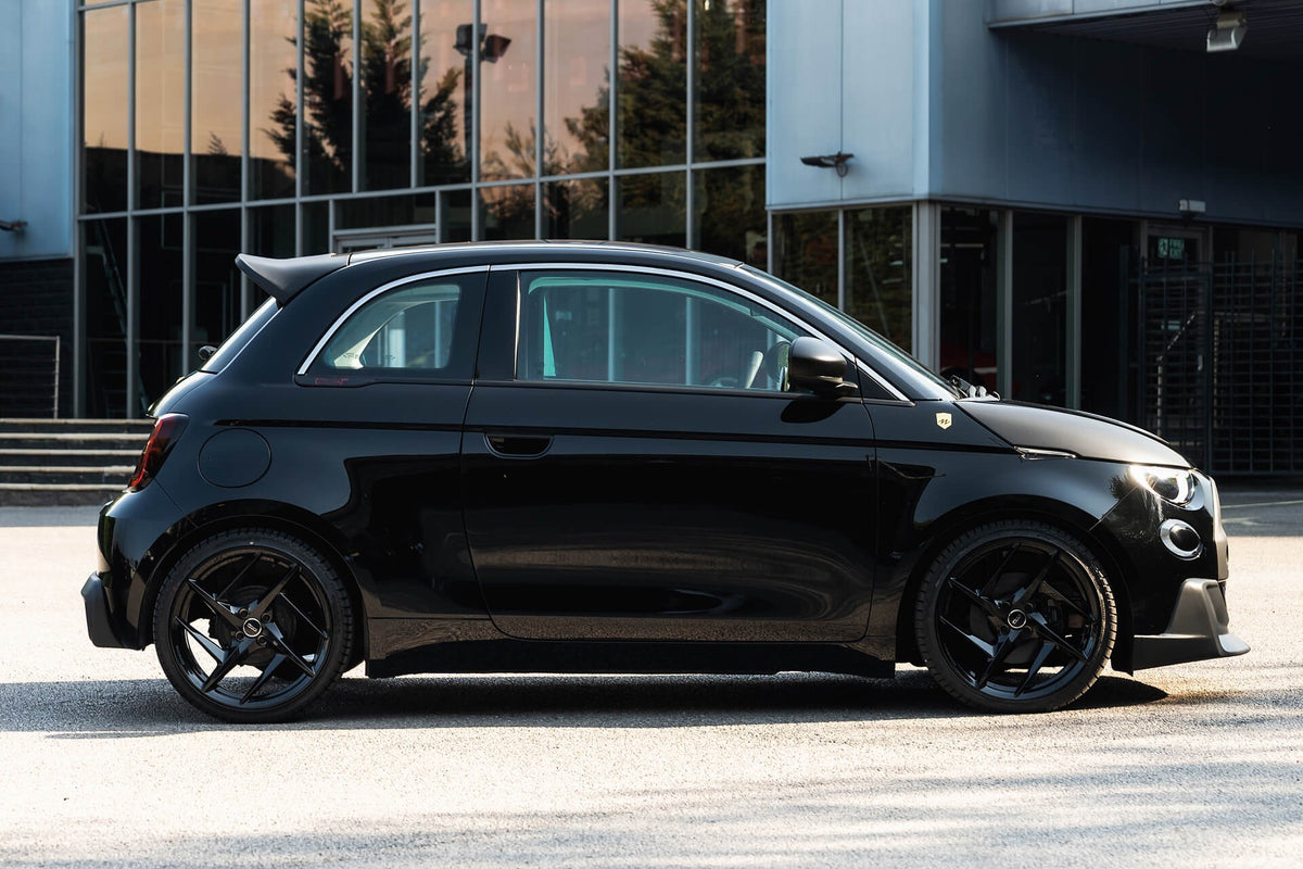 Fiat 500e 42kWh RED Designio by KAHN®