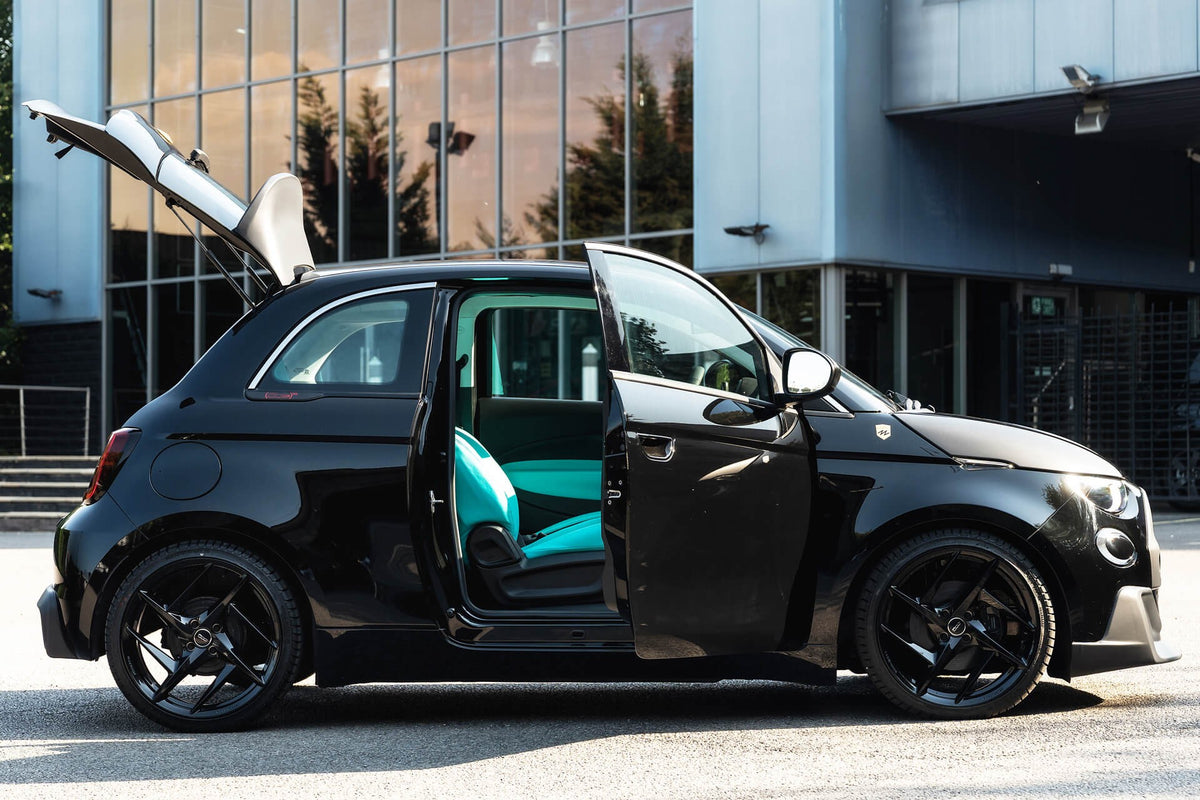 Fiat 500e 42kWh RED Designio by KAHN®