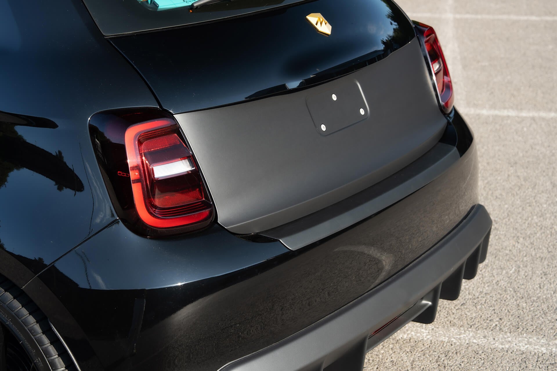Fiat 500e 42kWh RED Designio by KAHN®