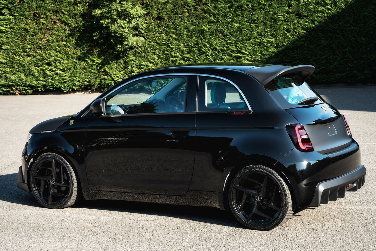Fiat 500e 42kWh RED Designio by KAHN®