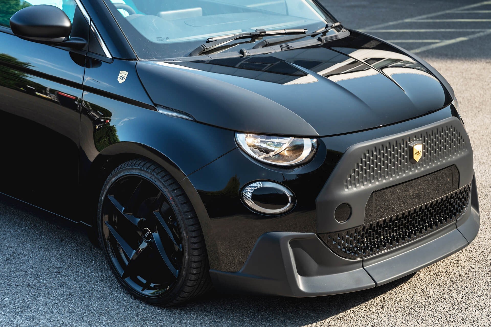Fiat 500e 42kWh RED Designio by KAHN®