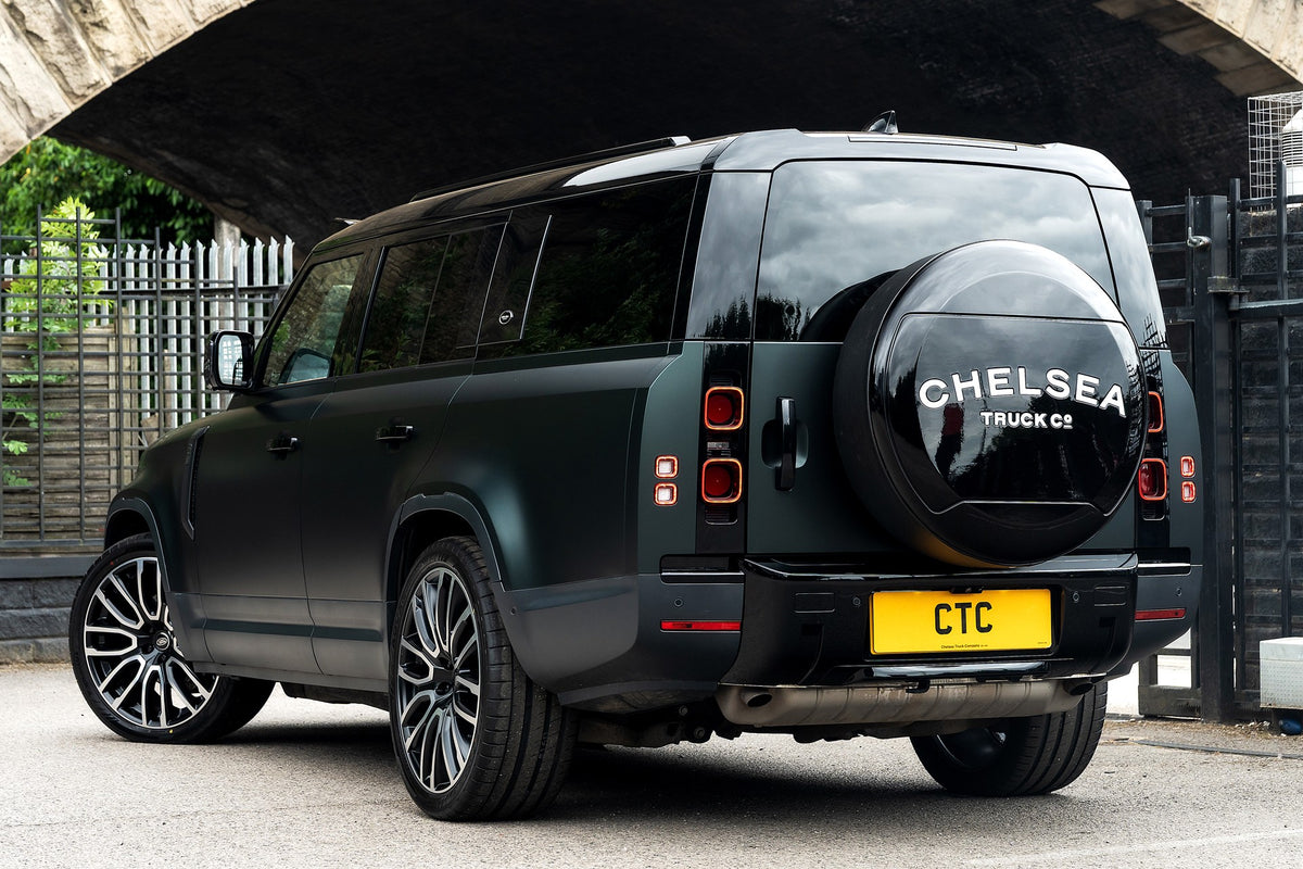 Land Rover Defender 130 P300 HSE (8 Seater) Gallery Image
