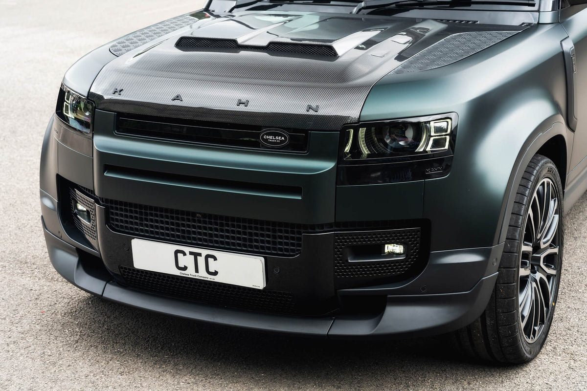 Land Rover Defender 130 P300 HSE (8 Seater) Gallery Image