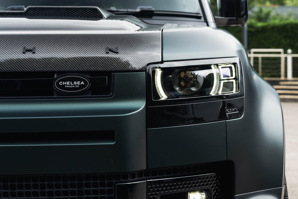Land Rover Defender 130 P300 HSE (8 Seater) Gallery Image