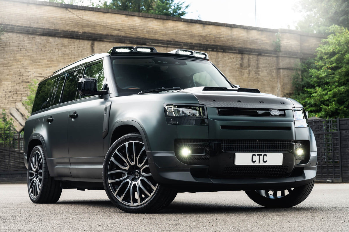 Land Rover Defender 130 P300 HSE (8 Seater) Gallery Image