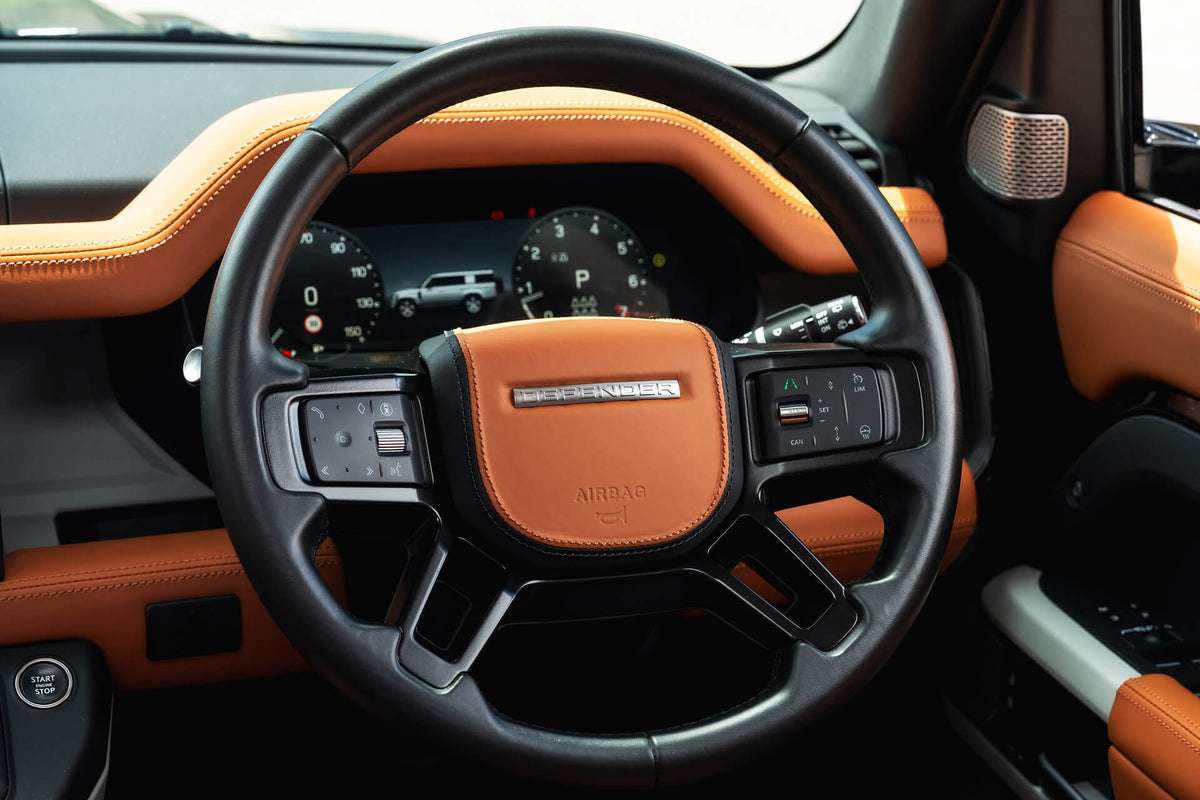 Land Rover Defender 130 P300 HSE (8 Seater) Gallery Image