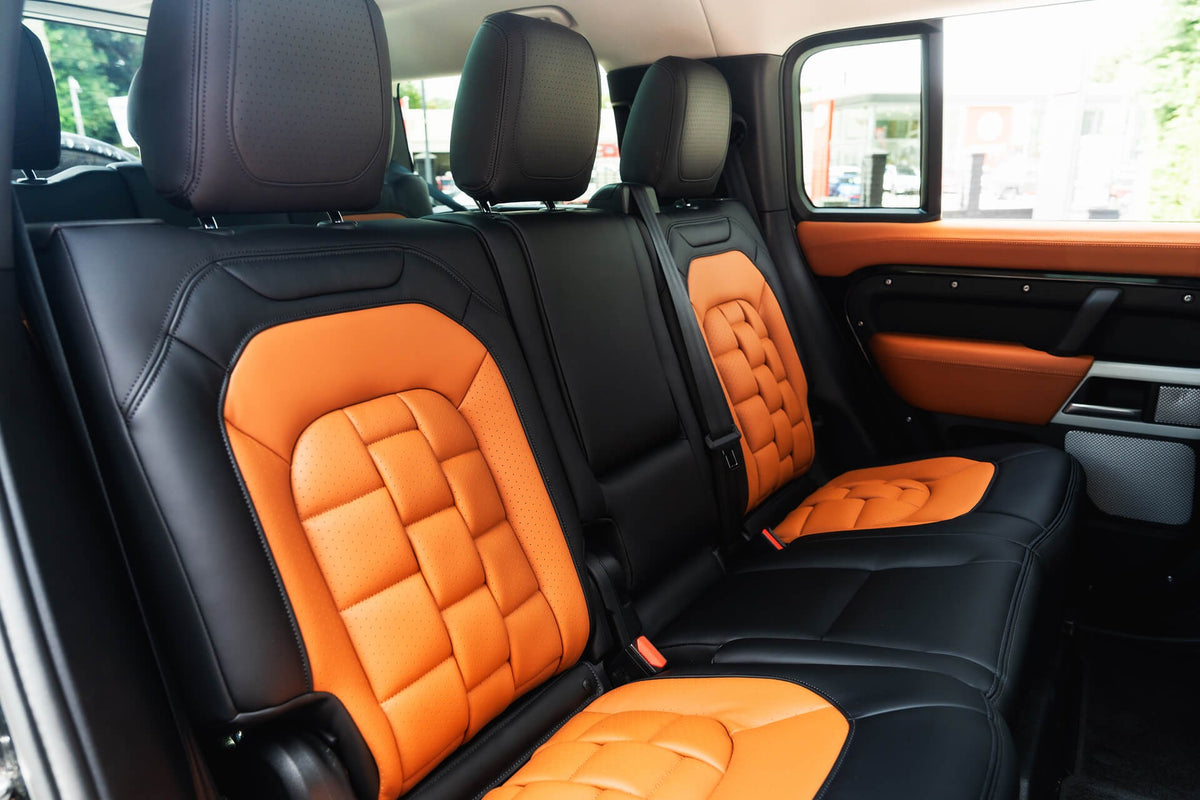 Land Rover Defender 130 P300 HSE (8 Seater) Gallery Image