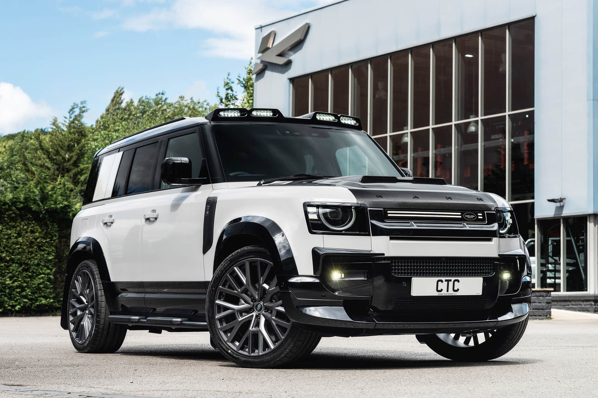 Land Rover Defender 110 D350 X-Dynamic HSE