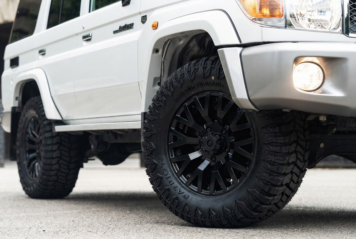 Toyota Land Cruiser 70 Series Gallery Image